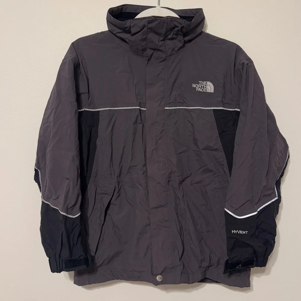The North Face Boy’s Hyvent Jacket Size Large Gray